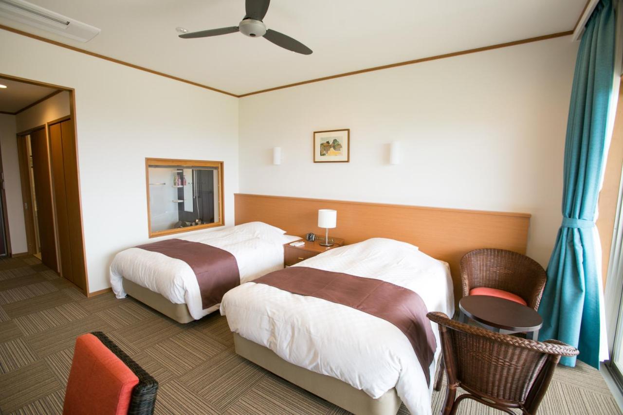 Sakura Resort Hotel Ishigaki Ishigaki  Buitenkant foto